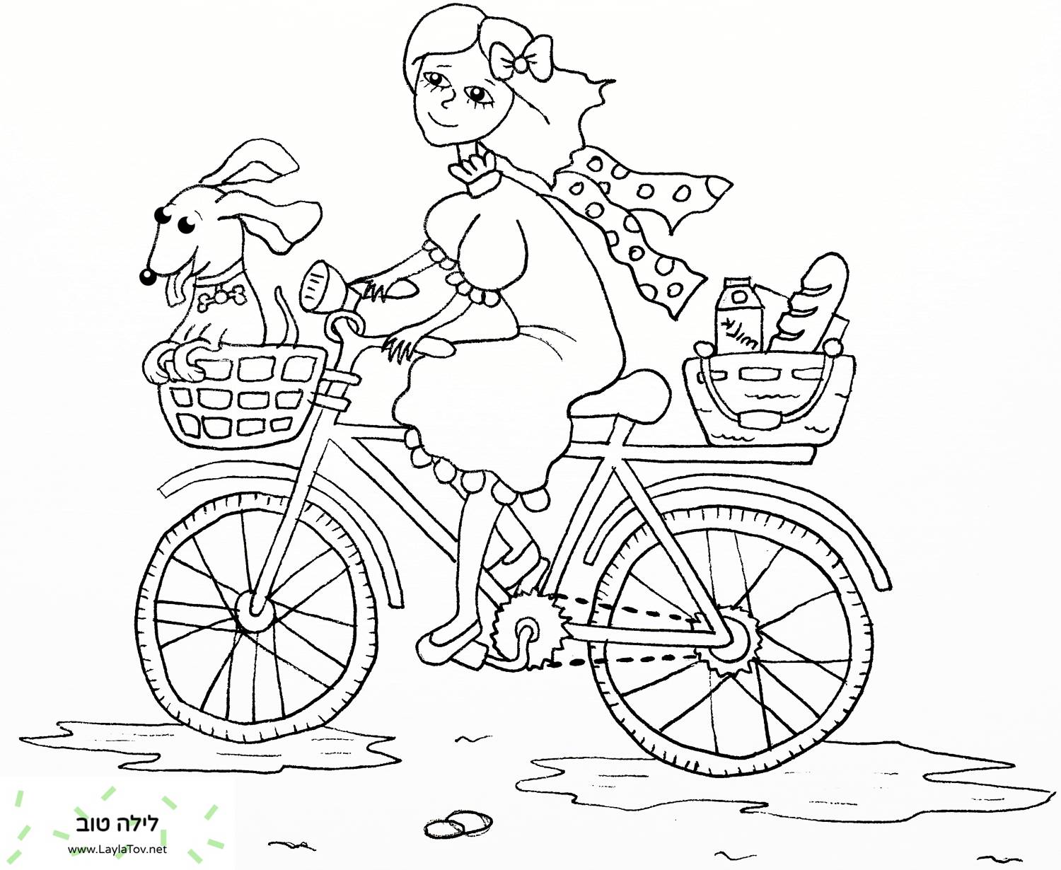 נערה מתבגרת רוכבת על אופניים