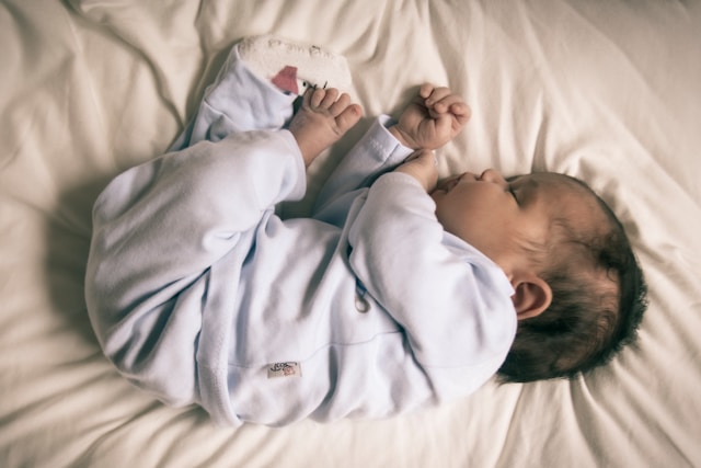 מה מפריע לתינוק שלכם לישון